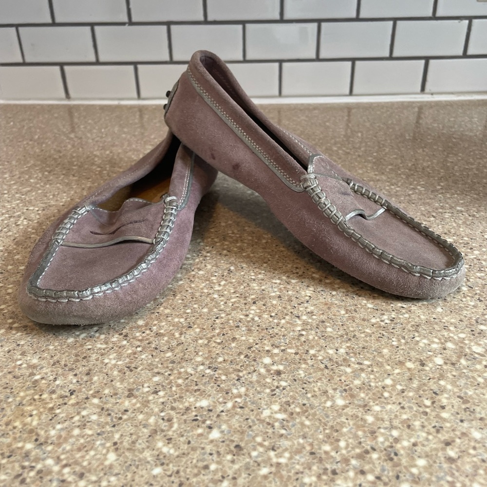 Purple Tod’s driving moccasins